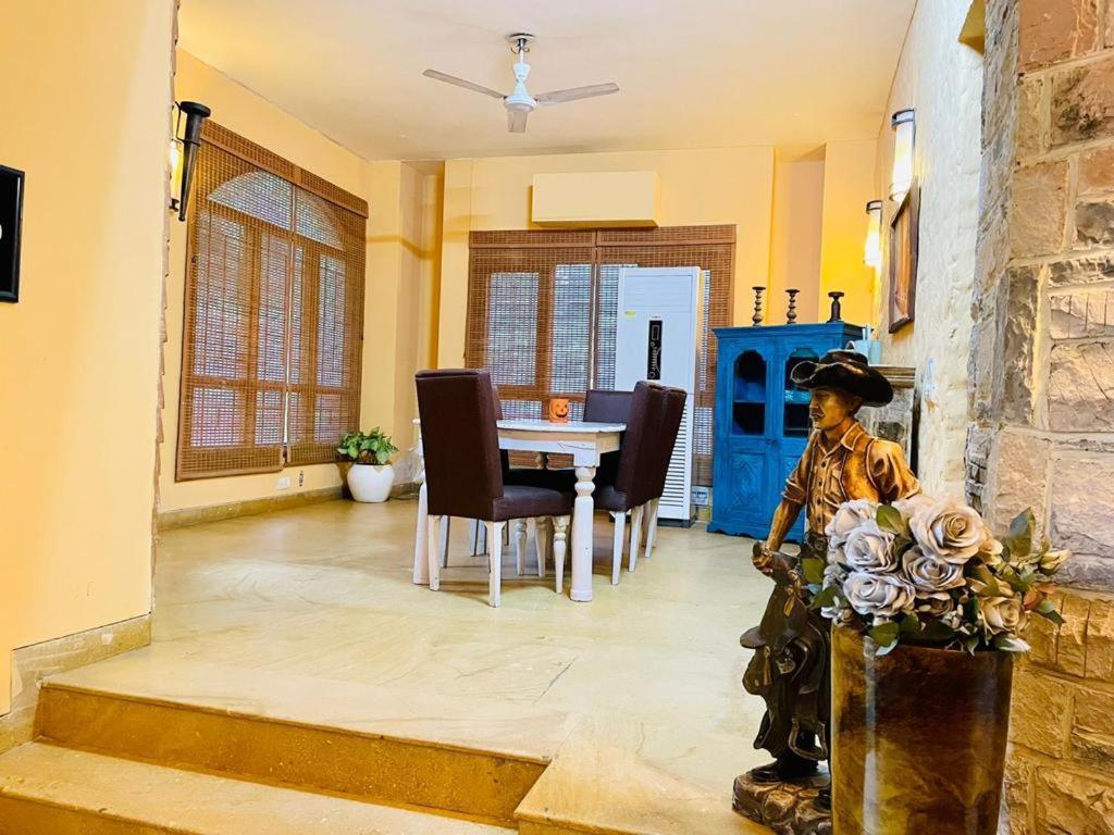 Vintage Villa By Keymagics غورغاون المظهر الخارجي الصورة